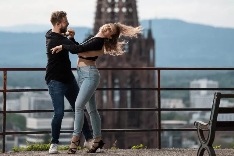 Salsa Freiburg Tanzschule Kurse